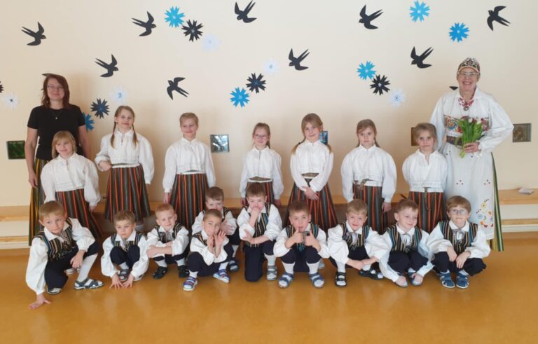 Eesti Vabariik 107